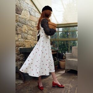 🌹 For Love & Lemons Talia Rosebud Embroidered Midi Skirt – Size L – NWT